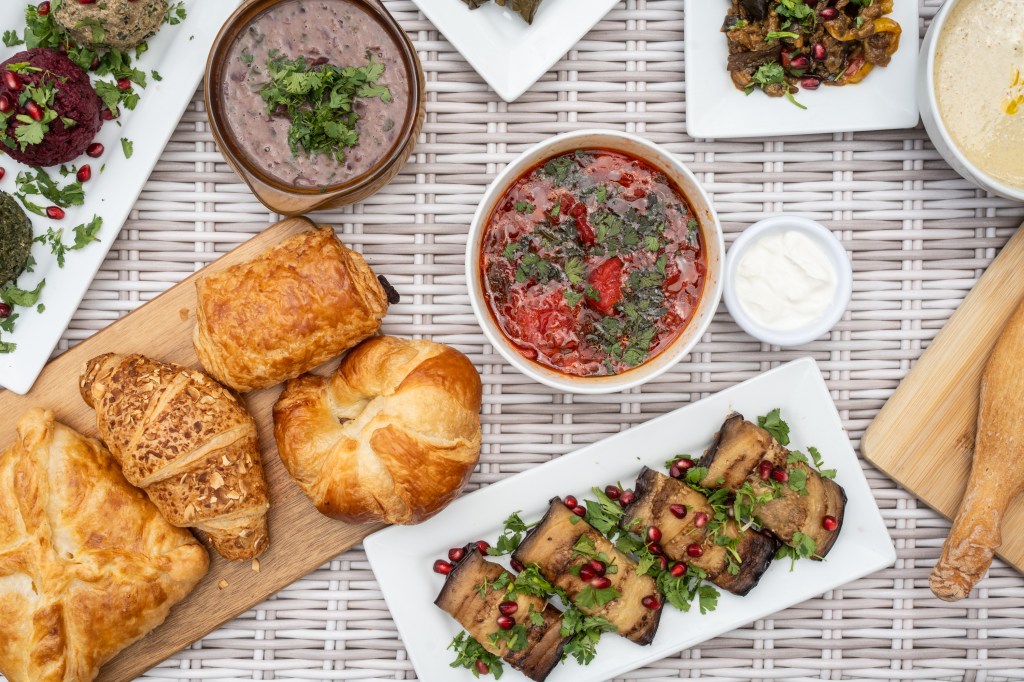 Harolds Caffe, Northwood food, Florida food photographer. Delivery food photography. S