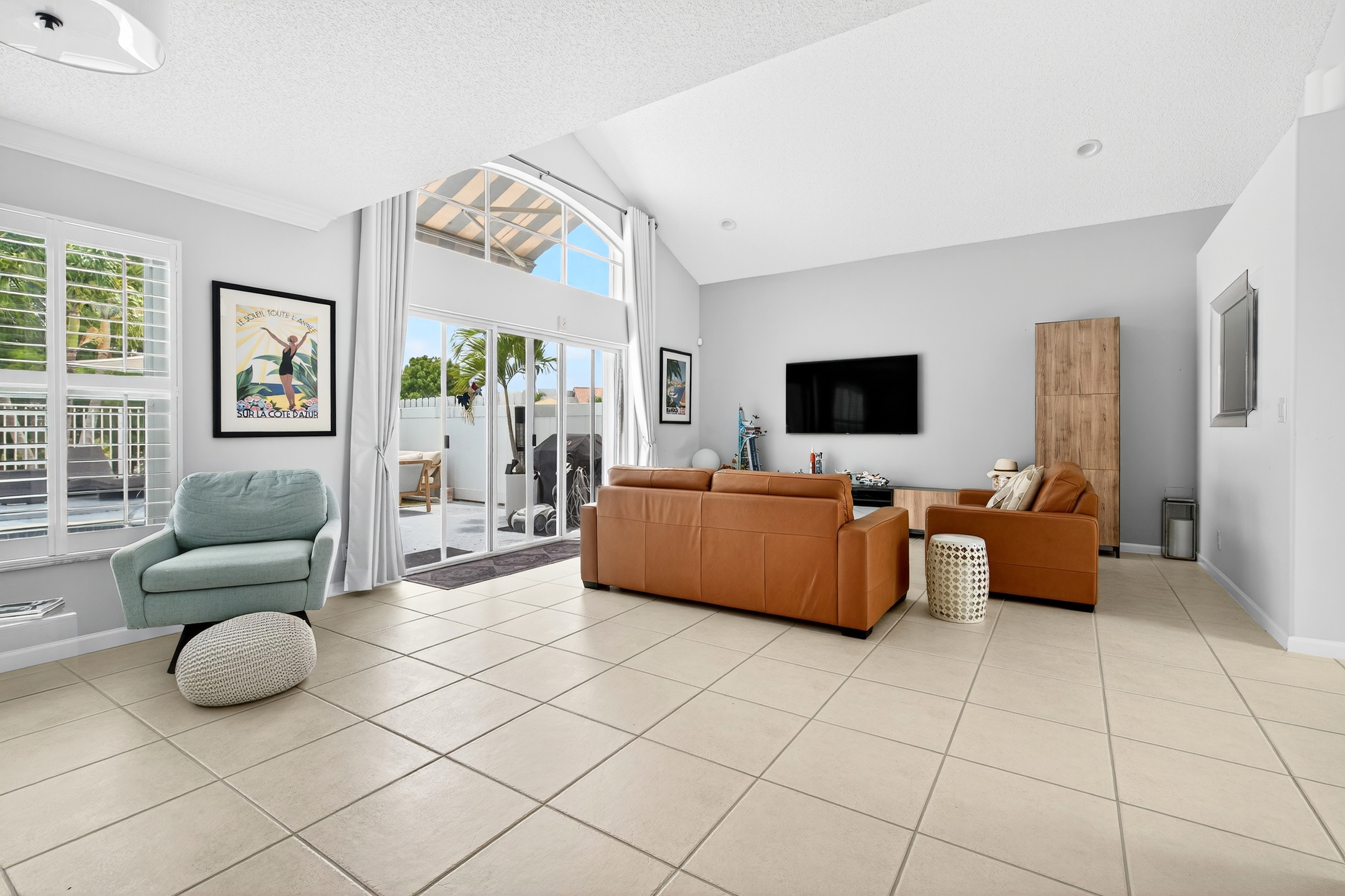 Wellington real estate photographer. Living room